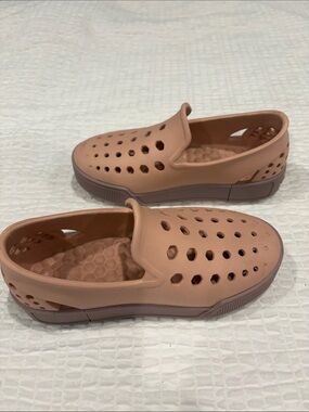 Joybees Slip-on Perforated Casual Shoes in Blush
Size 13